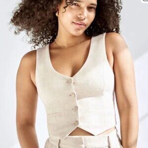 Aritzia Women's Cream and Tan Vest